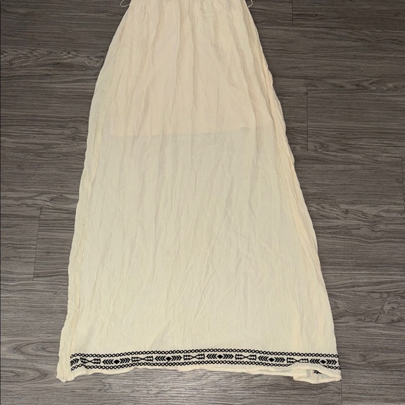 Flying Tomato Cream Maxi Dress with Black Embroidered Detail and Pink Trim - Picture 3 of 6